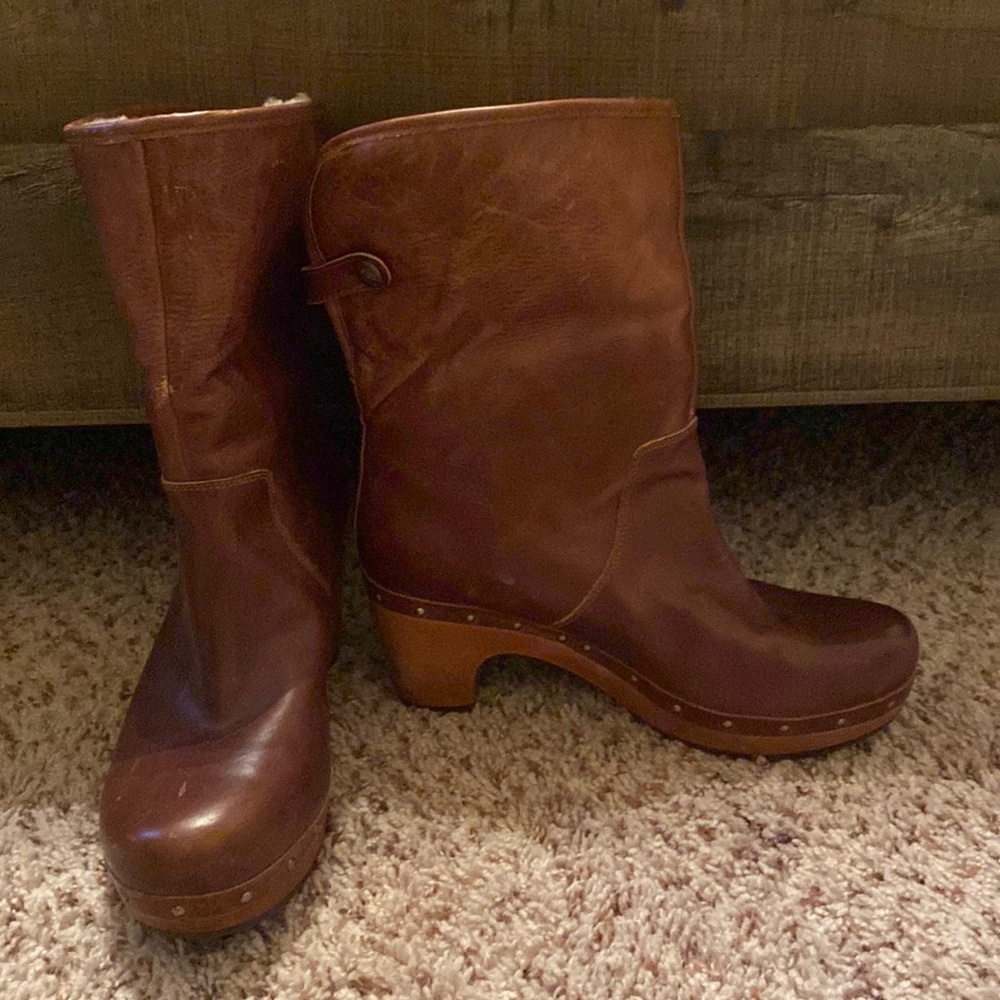UGG  boots